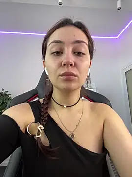 Snapshot of AshleySkott_ chatting on October 3, 2025, 8:33 am AshleySkott online show from October 3, 2025, 8:33 am