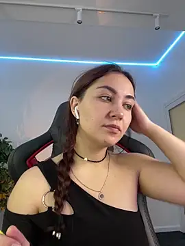 Snapshot of AshleySkott_ chatting on October 12, 2025, 9:08 am AshleySkott online show from October 12, 2025, 9:08 am