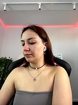 Snapshot of AshleySkott_ chatting on October 21, 2025, 8:26 am AshleySkott online show from October 21, 2025, 8:26 am