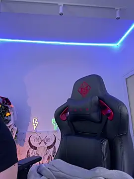 Snapshot of AshleySkott_ chatting on October 30, 2025, 9:11 am AshleySkott online show from October 30, 2025, 9:11 am