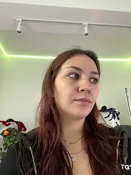 Snapshot of AshleySkott_ chatting on November 4, 2025, 8:46 am AshleySkott online show from November 4, 2025, 8:46 am