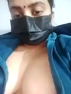 Snapshot of DesiLeela chatting on February 19, 2025, 5:49 pm DesiLeela online show from February 19, 2025, 5:49 pm