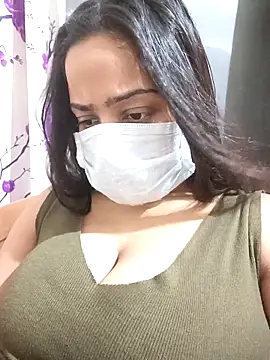 Snapshot of COZY_ROZI chatting on October 27, 2025, 4:55 pm COZY ROZI online show from October 27, 2025, 4:55 pm