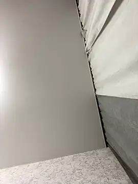 SunAdriana online show from March 4, 2025, 9:22 pm