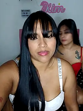 Snapshot of victoria_roussee chatting on November 8, 2025, 9:09 am victoria roussee online show from November 8, 2025, 9:09 am