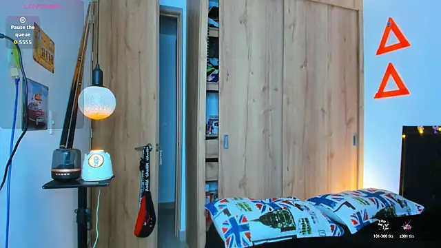 Snapshot of fitnolan chatting on November 12, 2025, 8:48 am fitnolan online show from November 12, 2025, 8:48 am