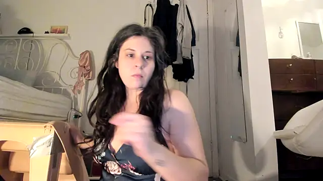 Rosiee69  online show from February 24, 2025, 12:37 pm