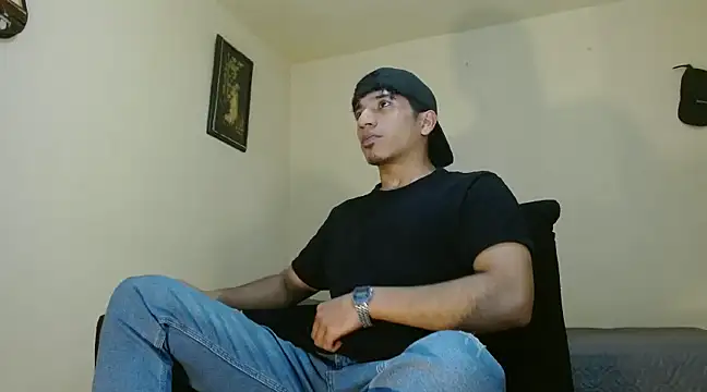 AngelHil online show from February 25, 2025, 2:47 am