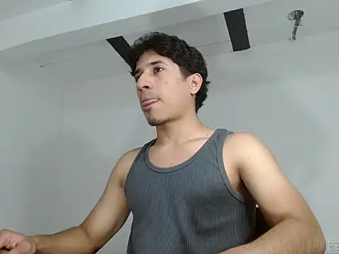 AngelHil online show from September 21, 2025, 3:30 am