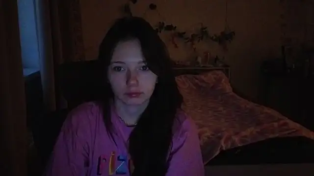 Snapshot of boozekirs_ chatting on February 24, 2026, 2:31 am boozekirs online show from February 24, 2026, 2:31 am