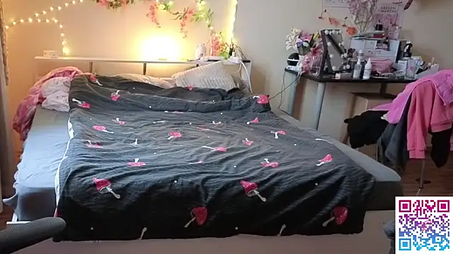 Snapshot of boozekirs_ chatting on March 9, 2026, 2:59 am boozekirs online show from March 9, 2026, 2:59 am