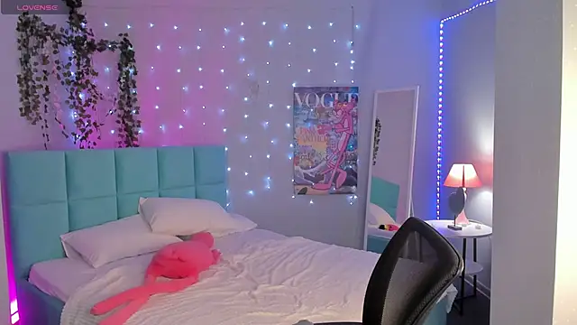 Snapshot of boozekirs_ chatting on March 27, 2026, 8:26 am boozekirs online show from March 27, 2026, 8:26 am