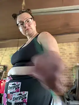 HTXBELLE online show from March 22, 2026, 3:59 pm