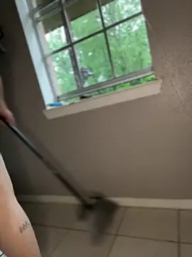 HTXBELLE online show from April 12, 2026, 10:04 pm