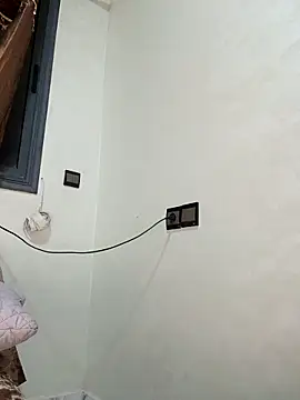 Snapshot of Louli_ta chatting on October 16, 2025, 9:05 pm Louli ta online show from October 16, 2025, 9:05 pm