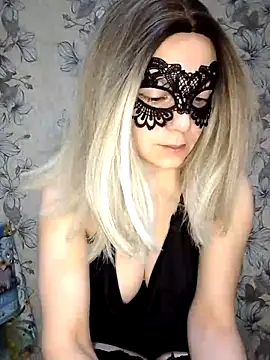 Snapshot of AliniX chatting on November 2, 2025, 8:55 pm AliniX online show from November 2, 2025, 8:55 pm