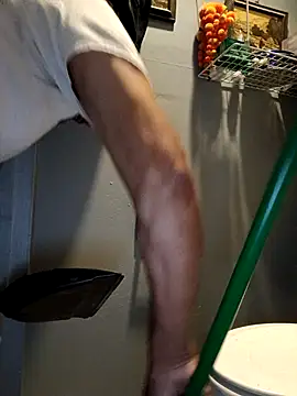 bimexpoexist online show from October 3, 2025, 10:29 pm