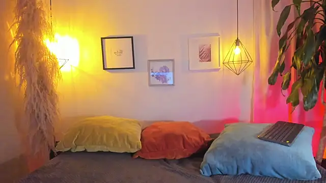 Snapshot of iiangel_ chatting on October 9, 2025, 3:48 am iiangel online show from October 9, 2025, 3:48 am