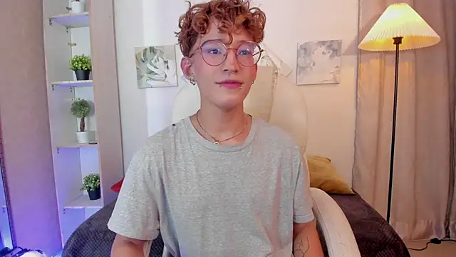 Snapshot of iiangel_ chatting on December 2, 2025, 3:56 am iiangel online show from December 2, 2025, 3:56 am