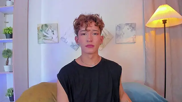 Snapshot of iiangel_ chatting on December 3, 2025, 3:14 am iiangel online show from December 3, 2025, 3:14 am