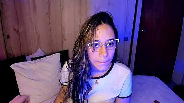 TANIA 06 online show from April 25, 2026, 1:14 pm