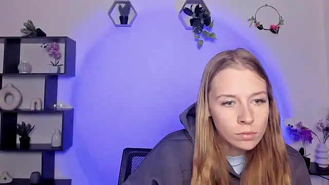 Snapshot of AnnNorriss chatting on March 3, 2025, 5:07 pm AnnNorriss online show from March 3, 2025, 5:07 pm