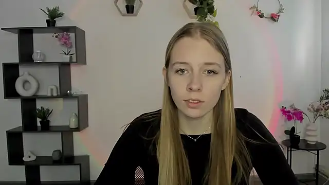 AnnNorriss online show from March 6, 2025, 1:57 pm