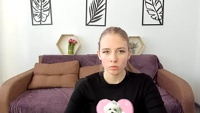 Snapshot of AnnNorriss chatting on March 21, 2025, 11:12 am AnnNorriss online show from March 21, 2025, 11:12 am