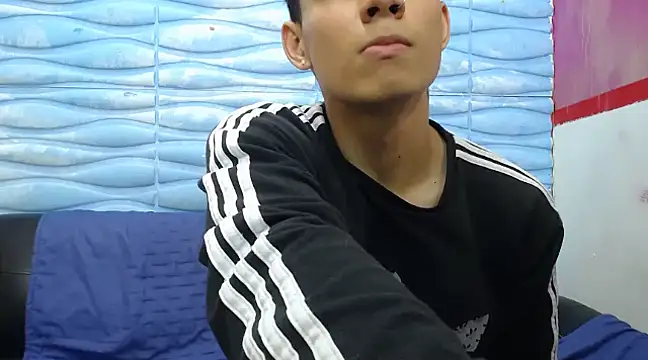 seigfried0 online show from February 20, 2025, 6:57 pm