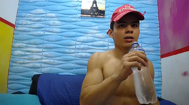 seigfried0 online show from March 6, 2025, 10:36 pm