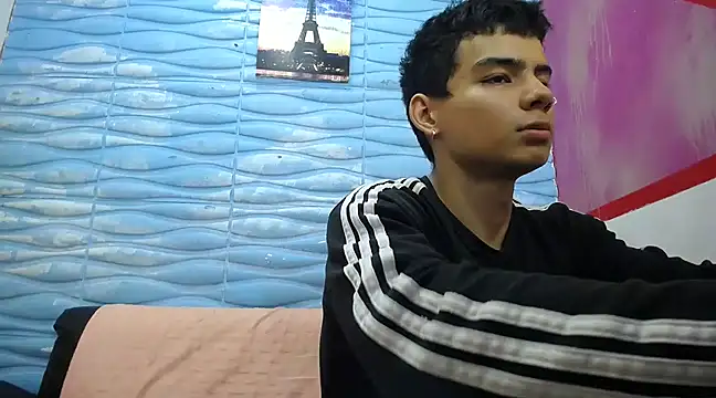 seigfried0 online show from March 18, 2025, 8:15 pm