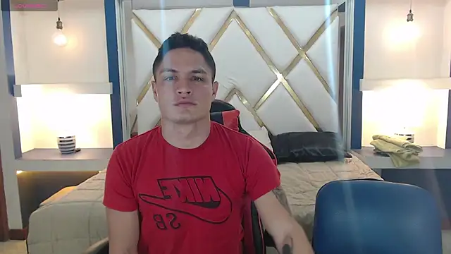 SaraClub JY online show from October 14, 2025, 11:05 pm