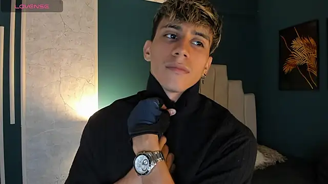 Allex Cano online show from March 3, 2025, 3:08 am