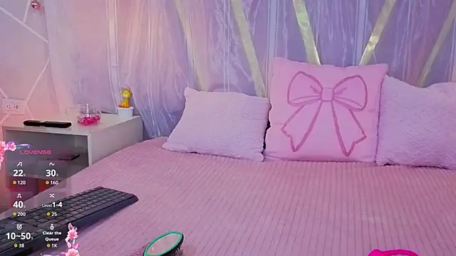 EmmyCortez online show from March 18, 2026, 12:08 pm