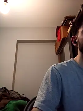 Snapshot of raskolnikovw chatting on February 27, 2026, 9:37 pm raskolnikovw online show from February 27, 2026, 9:37 pm