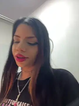 Snapshot of LilaFoxxx chatting on March 12, 2025, 7:59 pm LilaFoxxx online show from March 12, 2025, 7:59 pm