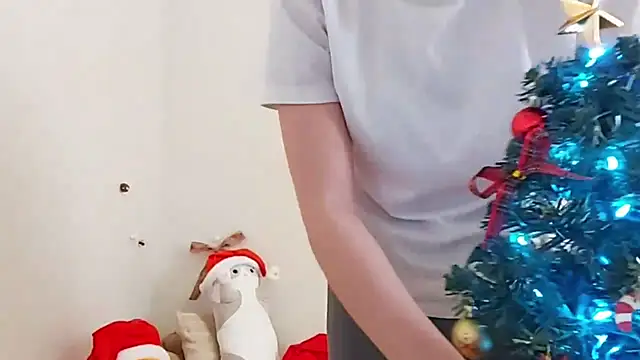 Elise Nyx online show from December 17, 2025, 1:39 pm