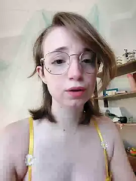 Snapshot of Elise_Nyx chatting on April 24, 2026, 12:40 pm Elise Nyx online show from April 24, 2026, 12:40 pm