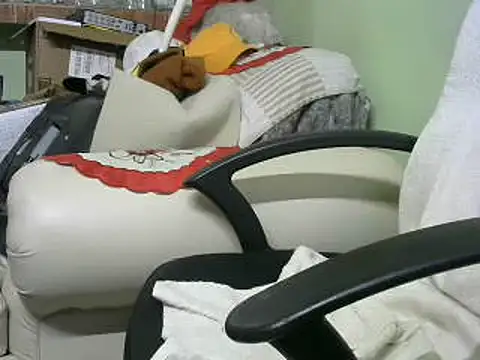 Snapshot of calme_odl1 chatting on January 17, 2025, 8:34 am calme odl1 online show from January 17, 2025, 8:34 am