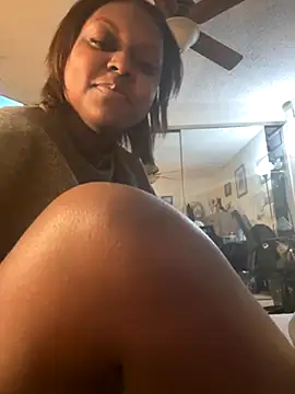 Snapshot of BubblyBabyy chatting on November 16, 2025, 7:14 am BubblyBabyy online show from November 16, 2025, 7:14 am