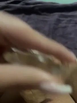 Snapshot of lola__med chatting on February 24, 2025, 8:36 pm lola med online show from February 24, 2025, 8:36 pm