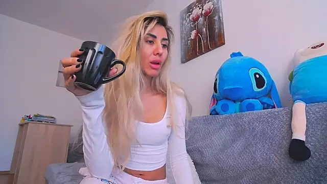 Snapshot of SweetJessy26 chatting on October 25, 2025, 7:16 am SweetJessy26 online show from October 25, 2025, 7:16 am