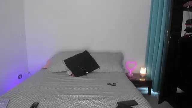 Snapshot of _lucianapalmer chatting on February 20, 2026, 2:17 pm lucianapalmer online show from February 20, 2026, 2:17 pm