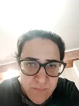 Snapshot of Dolcecurvy chatting on February 8, 2026, 10:13 pm Dolcecurvy online show from February 8, 2026, 10:13 pm