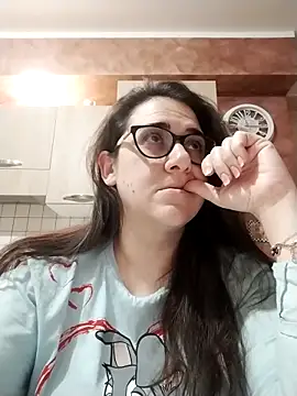 Snapshot of Dolcecurvy chatting on February 12, 2026, 10:16 pm Dolcecurvy online show from February 12, 2026, 10:16 pm