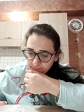 Snapshot of Dolcecurvy chatting on March 15, 2026, 10:38 pm Dolcecurvy online show from March 15, 2026, 10:38 pm