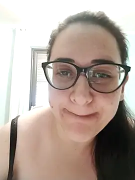 Dolcecurvy online show from July 4, 2026, 1:06 pm