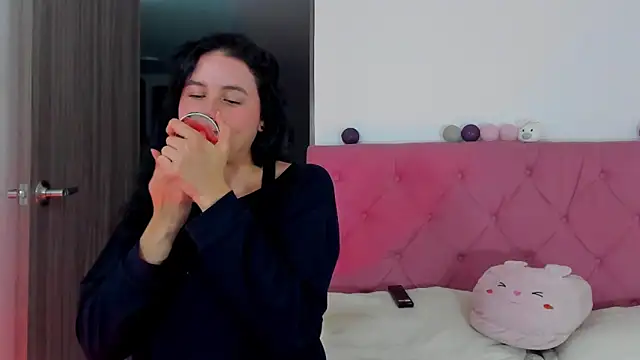 ela black online show from March 10, 2025, 12:26 pm