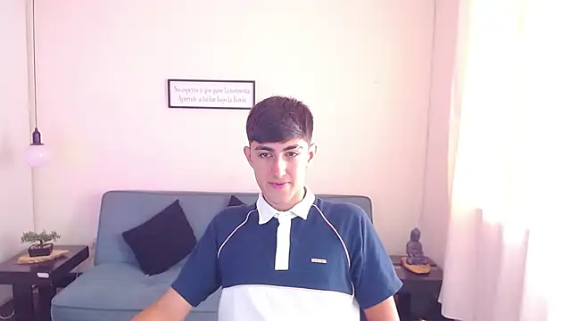 babymaik online show from March 10, 2025, 1:43 pm