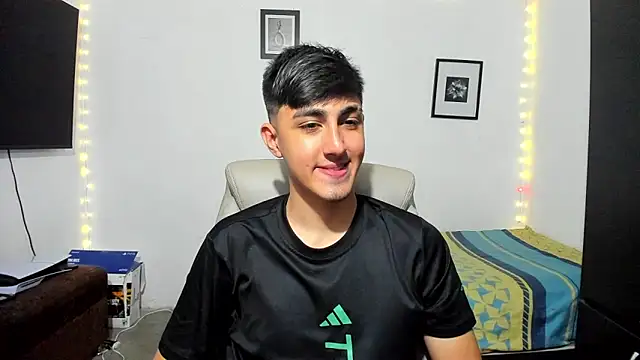 babymaik online show from October 1, 2025, 9:54 pm